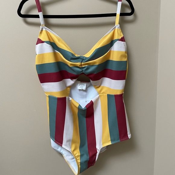 Nettlestales smallshop local/ethical swimsuit - Picture 1 of 3